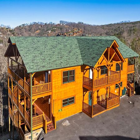 Full Equipped Cabin With A Pool And Game Room Smokies Views Gatlinburg Dış mekan fotoğraf