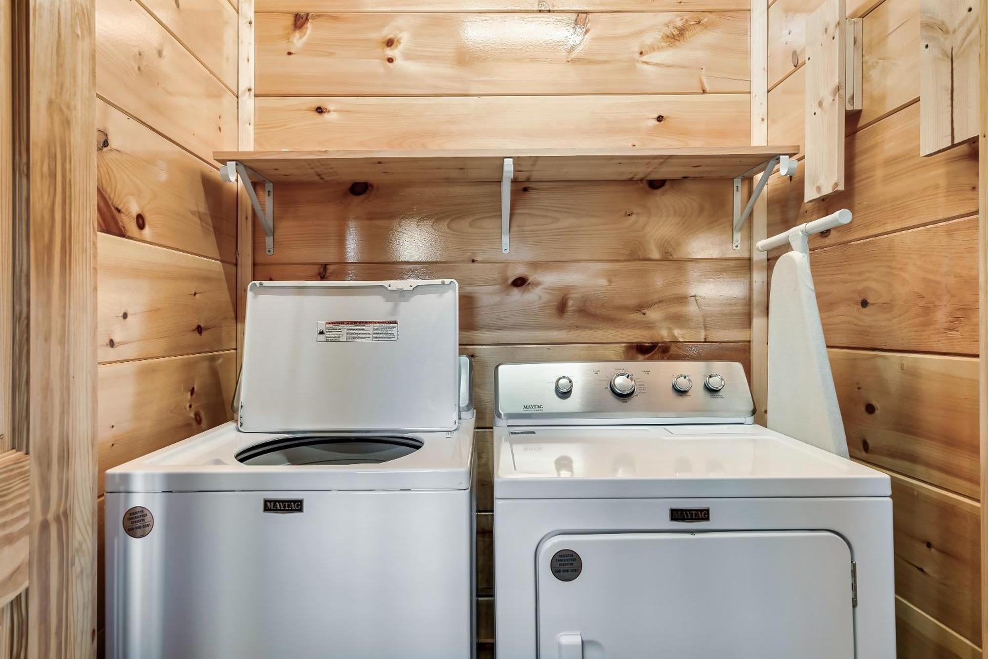 Full Equipped Cabin With A Pool And Game Room Smokies Views Gatlinburg Dış mekan fotoğraf