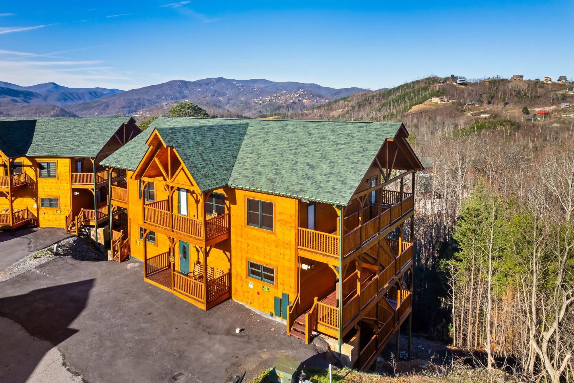 Full Equipped Cabin With A Pool And Game Room Smokies Views Gatlinburg Dış mekan fotoğraf
