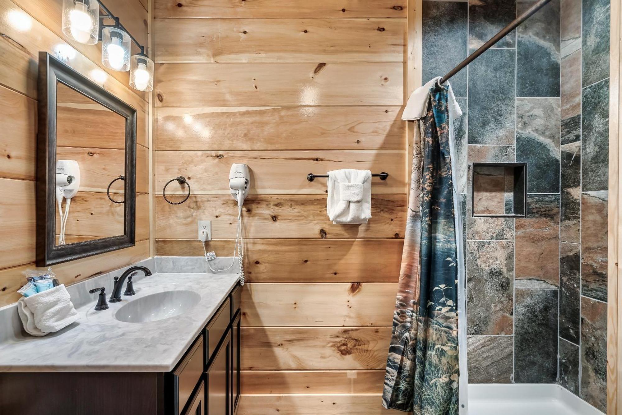 Full Equipped Cabin With A Pool And Game Room Smokies Views Gatlinburg Dış mekan fotoğraf