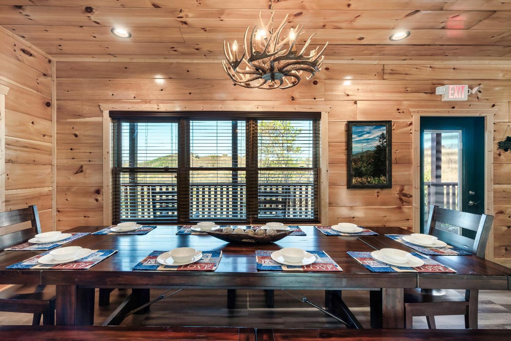 Full Equipped Cabin With A Pool And Game Room Smokies Views Gatlinburg Dış mekan fotoğraf